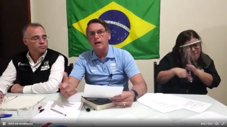Live Shopping: Em live, Bolsonaro explica por que cloroquina não é confiável