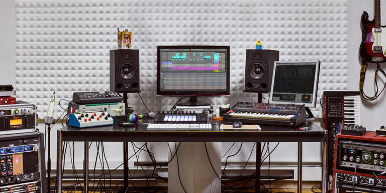 Live Shopping: Buy Live 10, Push, Max for Live and Ableton merchandise